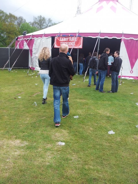 earlytent.jpg